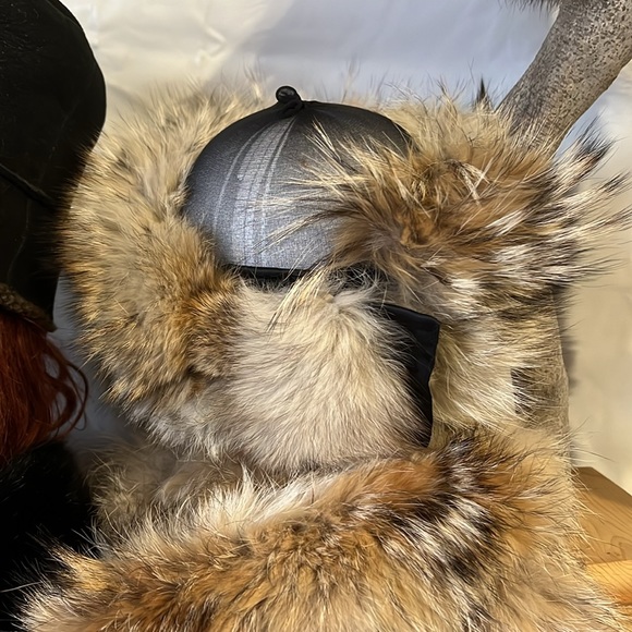 Handmade real wolf fur headband - Picture 4 of 6